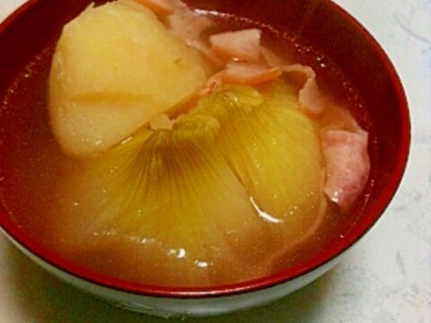 新玉ねぎ 丸ごとスープ 圧力鍋